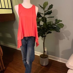 Coral Tank Top 🌞 NWT!!
